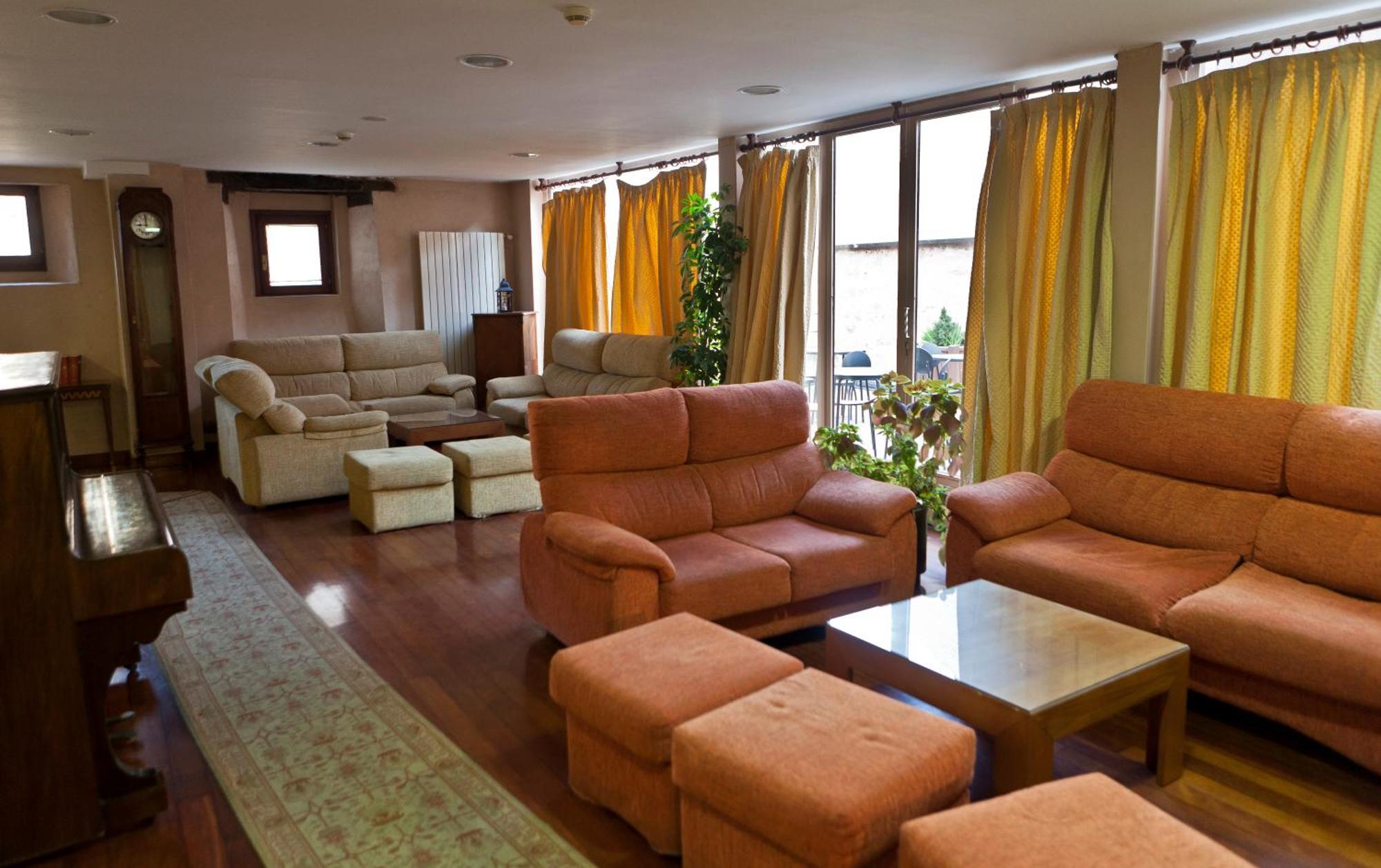 Hospederia Porta Coeli Hotel ซีเกว็นซา ภายนอก รูปภาพ