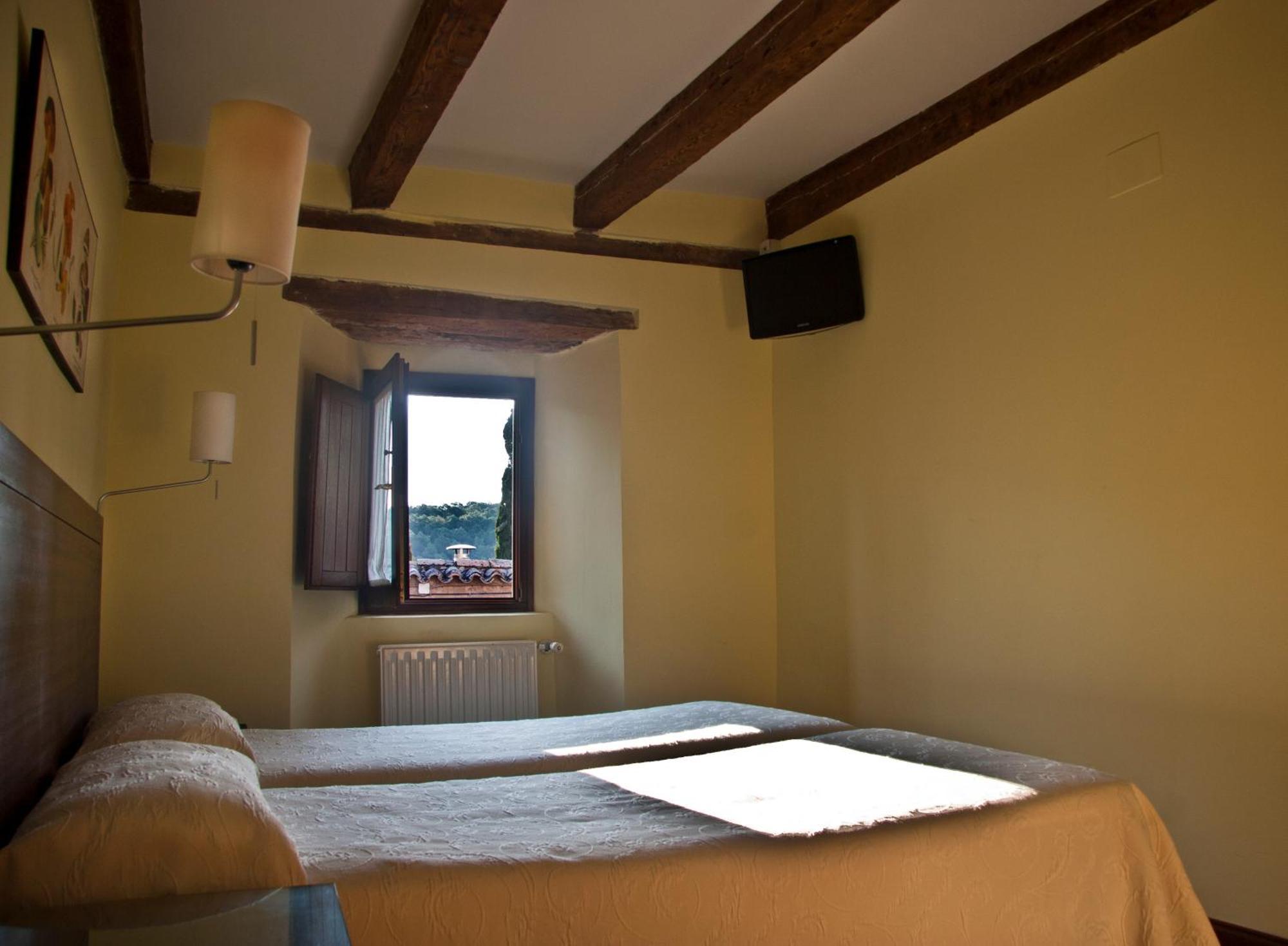 Hospederia Porta Coeli Hotel ซีเกว็นซา ภายนอก รูปภาพ